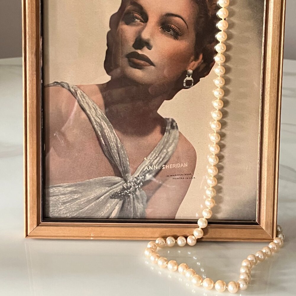 Miracle Hand-Knotted Vintage Glass Pearl Necklace 29" 14K Clasp - Picture 5 of 8